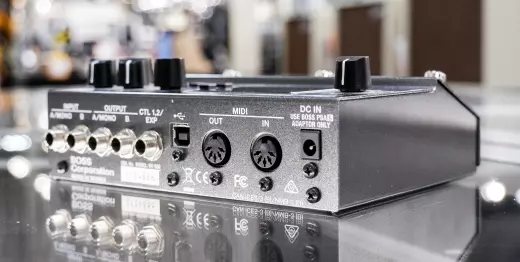 BOSS - RV-500 Reverb 2